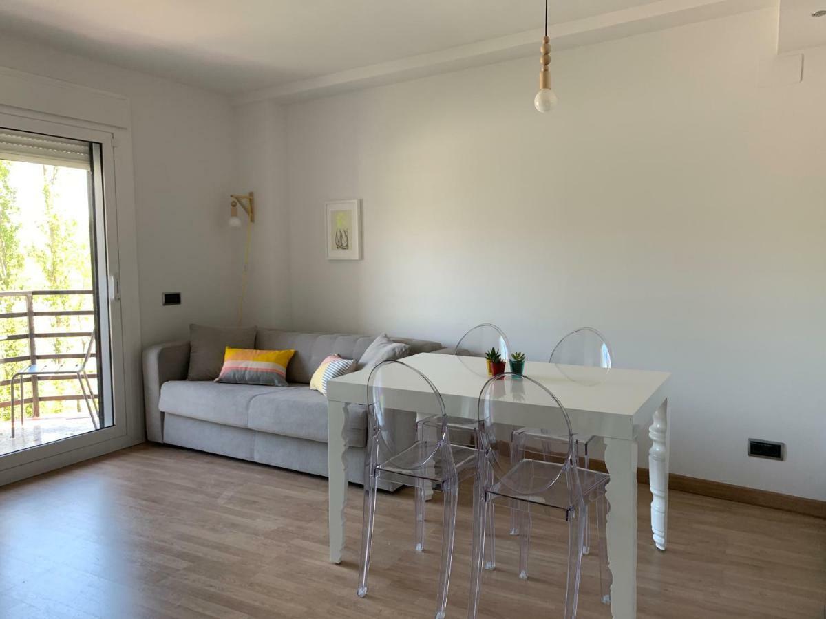 Apartamento Somos อาอินซา ภายนอก รูปภาพ